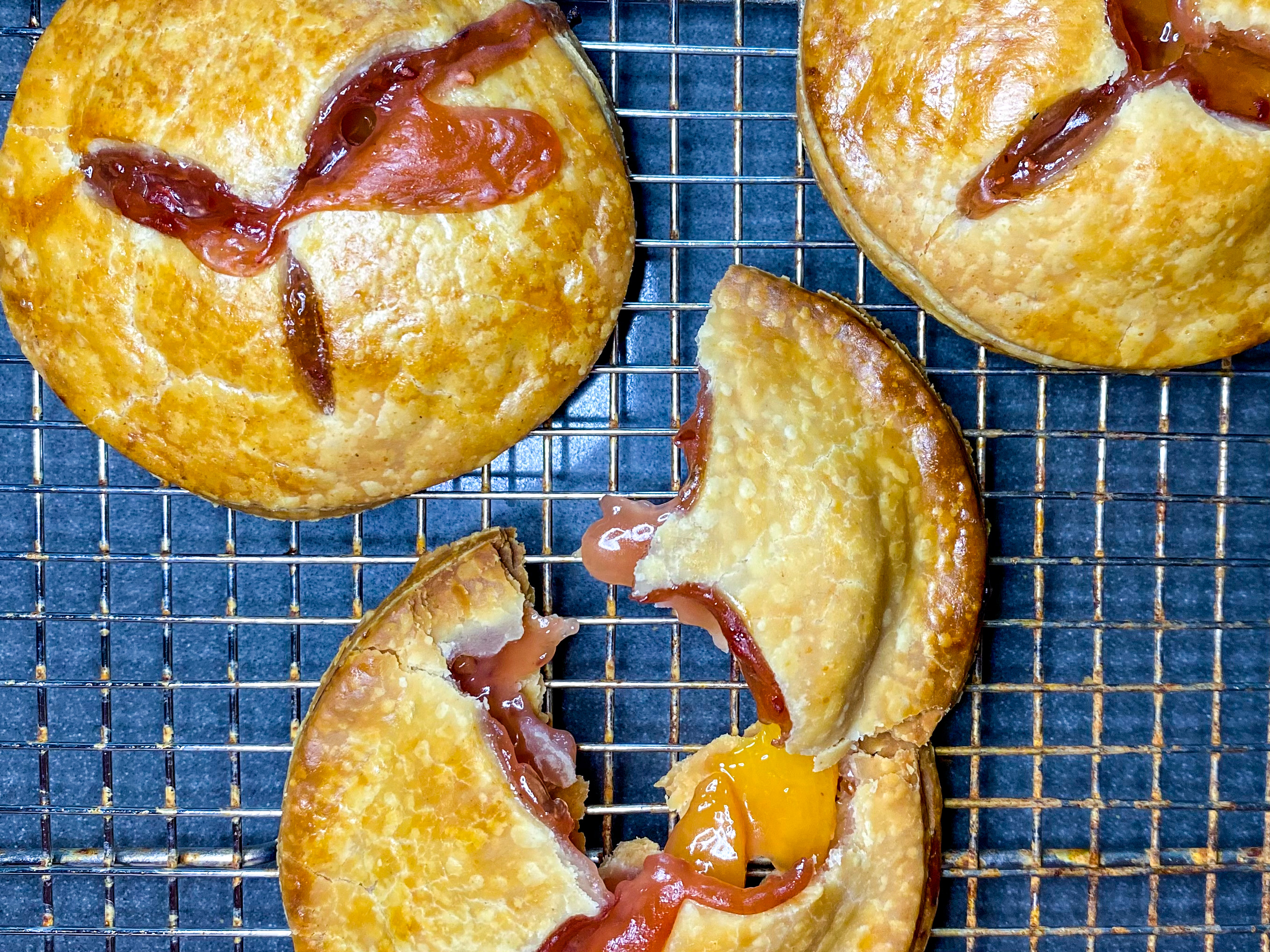 Recipe: Raspberry-Peach Hand Pies