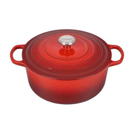 Le Creuset 7.25-qt. Round Oven Red