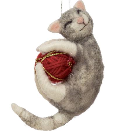 Cat With Ball Of Yarn Ornament